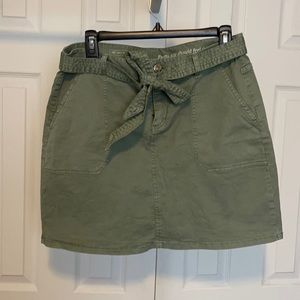 Vineyard Vines Olive Skirt